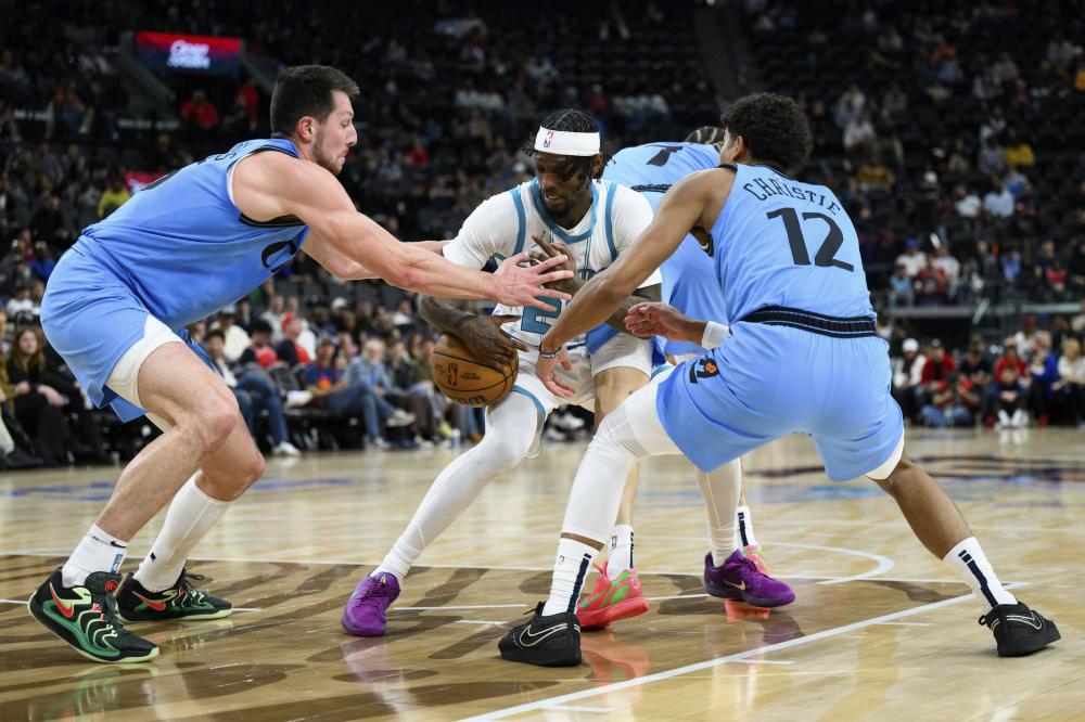 向若塔家人 向若塔家人